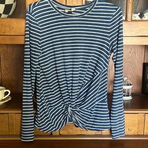 Universal Thread Blue and white stripe top twist knot women’s size Small